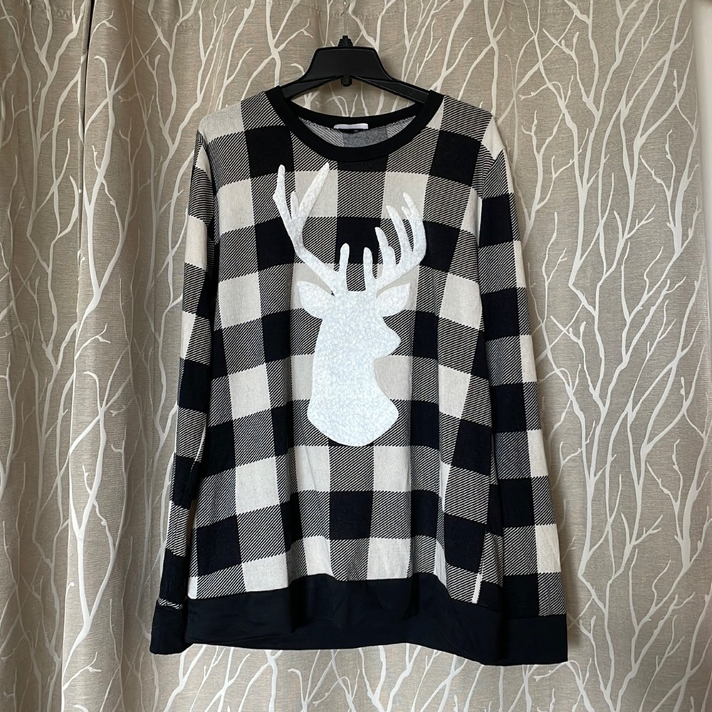Chic Soul Plaid deer sweater NWOT